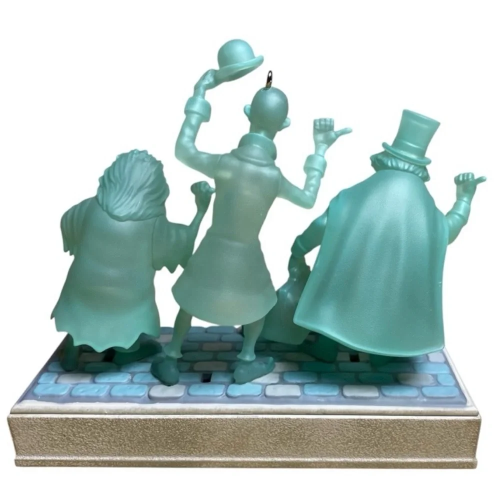 Disney Hallmark 2022 Keepsake Ornament HITCHHIKING GHOSTS Haunted Mansion - MINT